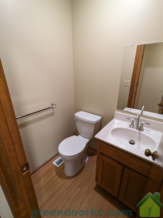 Foto del edificio - 518 Kenneth Ln