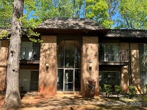 Building Photo - 338 Orchard Trace Ln