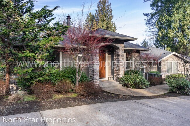 Building Photo - 5 br, 2.5 bath House - 2021 Tompkins St