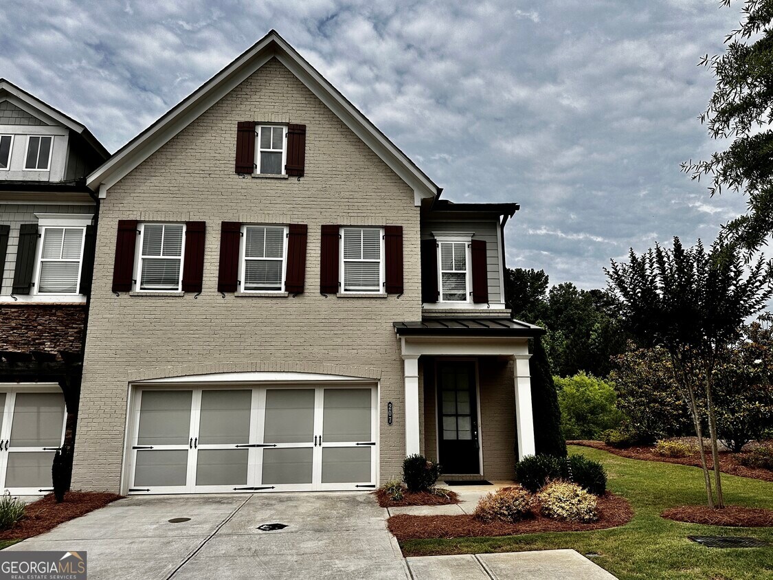 Primary Photo - 207 Bellehaven Pl