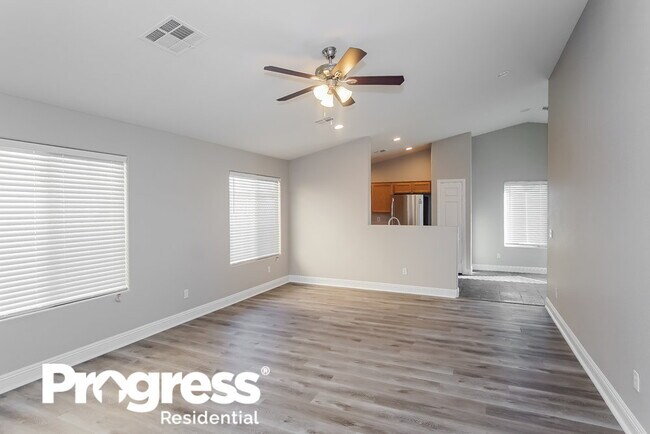 Building Photo - 446 Waterbrook Dr