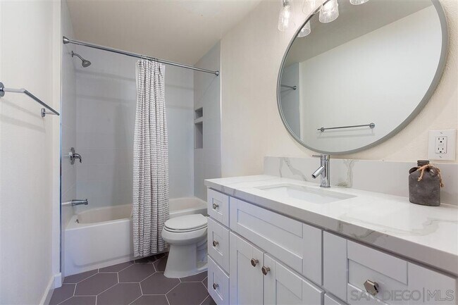 Foto del edificio - 12842 Stone Canyon Rd