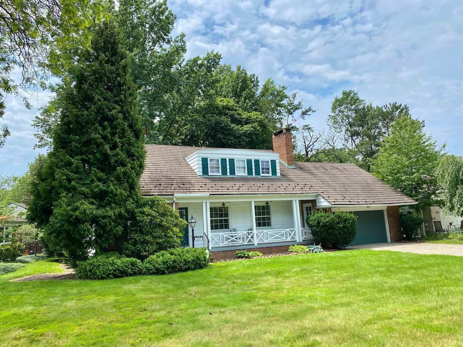 1310 Forest Hills Blvd Cleveland Heights, OH 44118 – photo 5