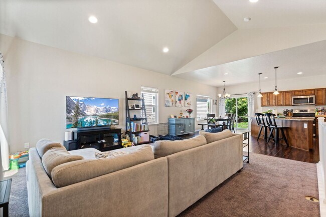 Foto del edificio - Charming Rigden Farm Home - 3 Bedrooms, 2 Bath, 2-Car Garage