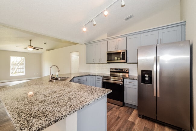 Building Photo - 2897 Grayton St