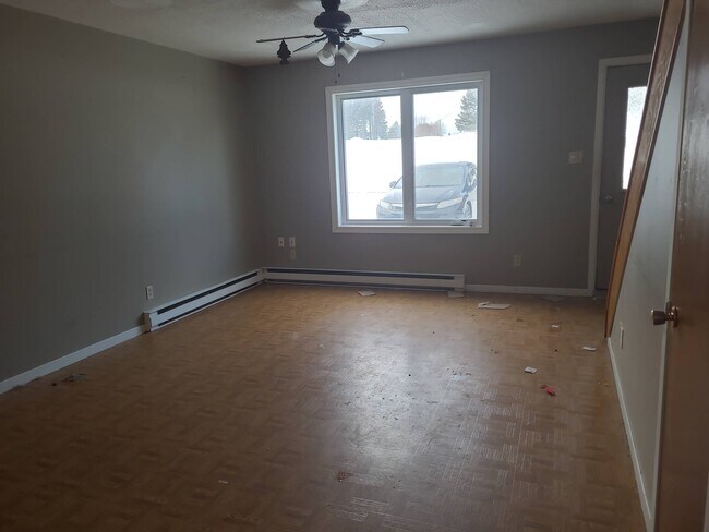 Building Photo - 35-35 Rue Godbout