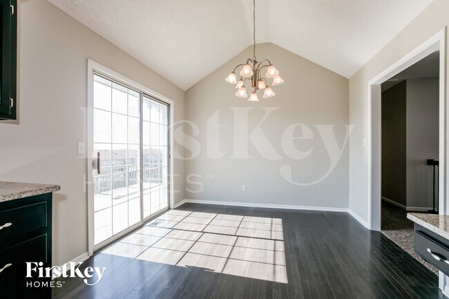 Building Photo - 1603 Roberta Dr