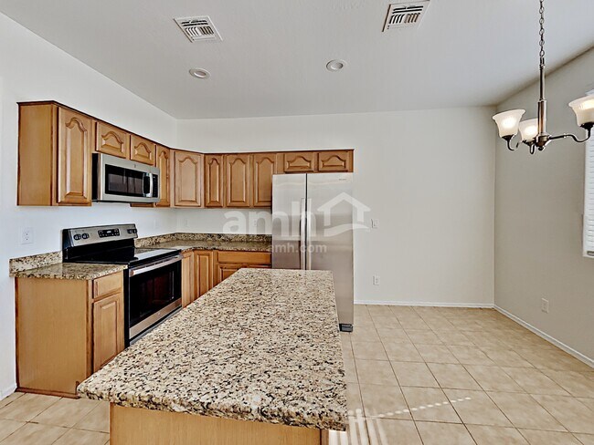 Building Photo - 17305 W Woodlands Ave