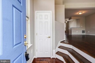 Building Photo - 6160 Cinnamon Ct
