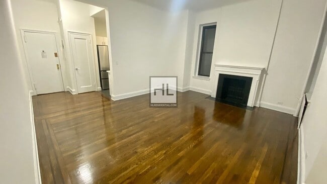 Foto del edificio - EAST 81 STREET