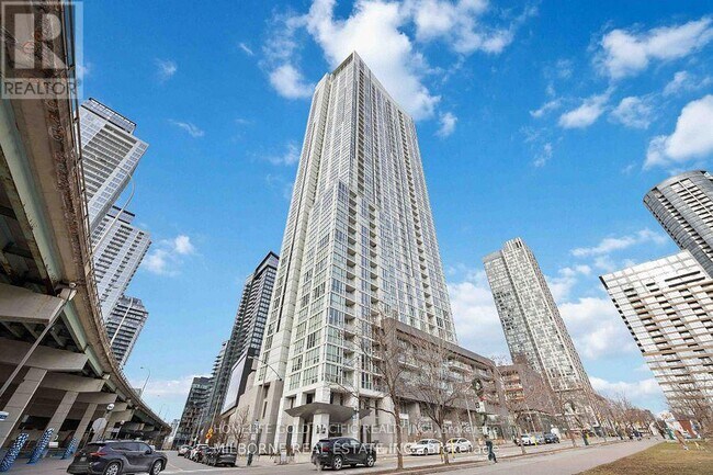 Photo du bâtiment - 75-875 Queens Wharf Rd