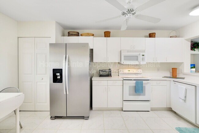 Foto del edificio - 249 Gabriel Cir