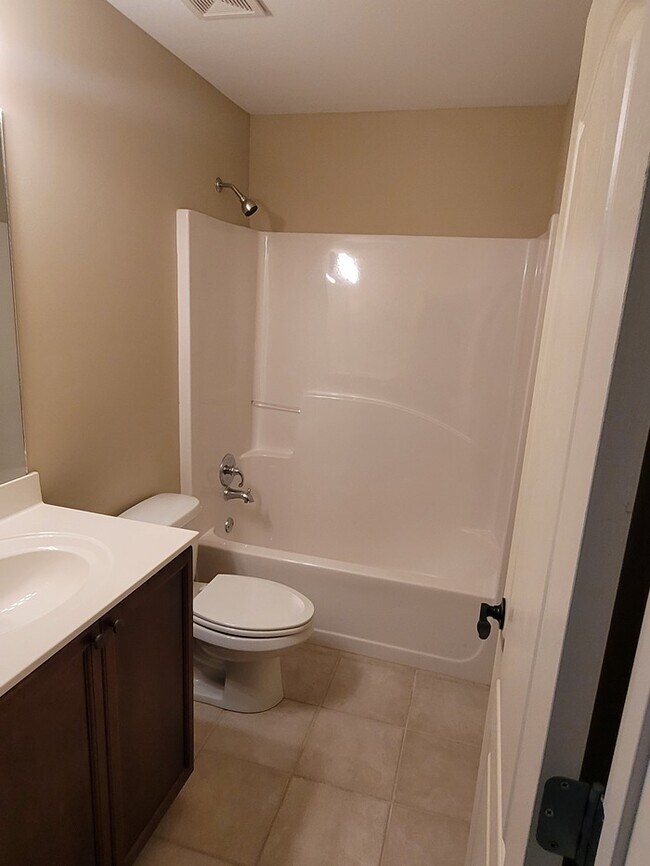 Foto del edificio - Home For Rent