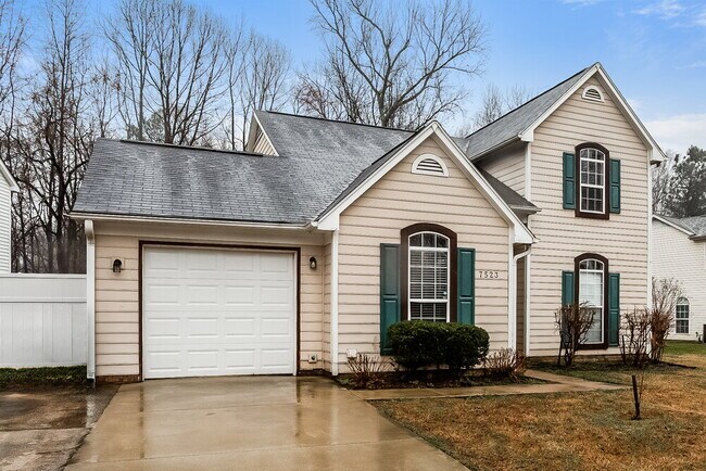 Foto del edificio - 7523 Pence Pond Ln