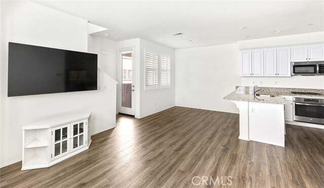 Building Photo - 17011 Independence Way