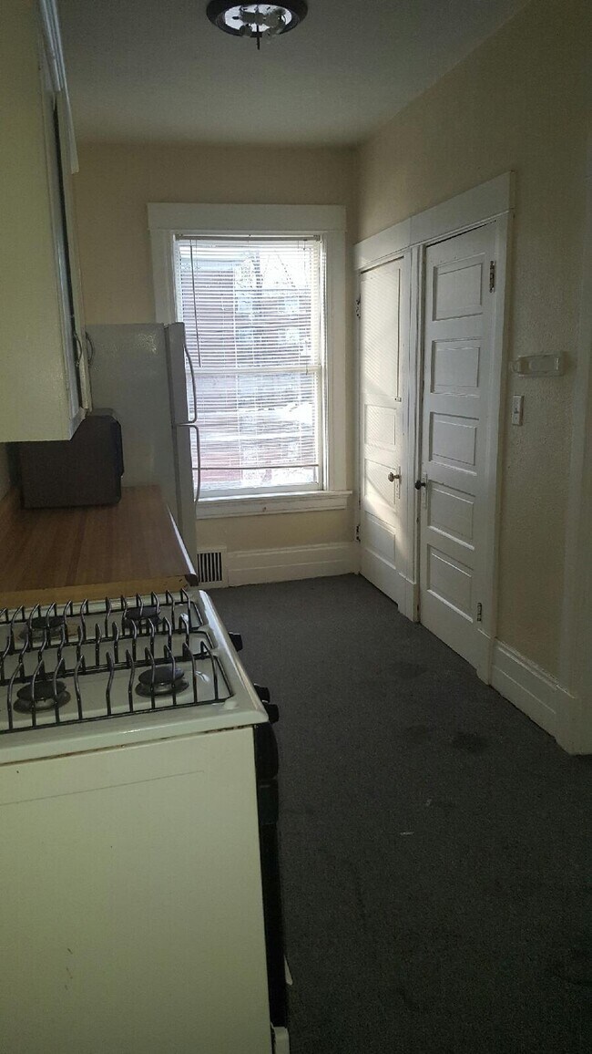 Foto del edificio - 850 W 4th St