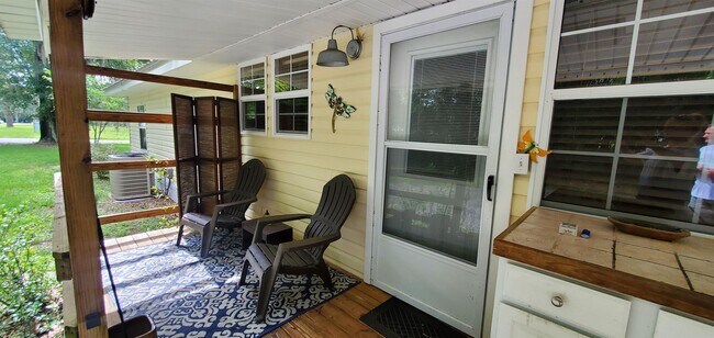 Foto del edificio - 1407 N Springfield St