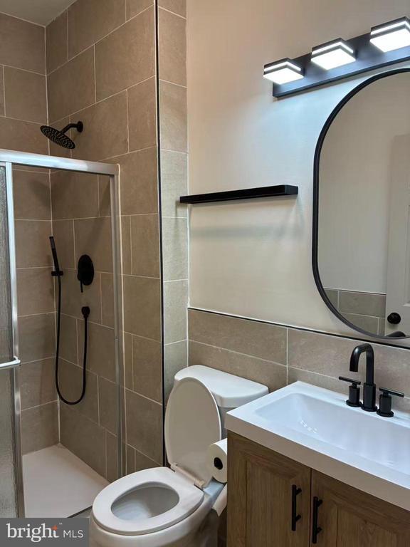 Foto del edificio - 44 Reading Ave