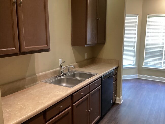 Building Photo - 15 Commissioners Ct