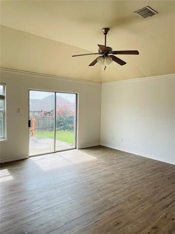 Foto del edificio - 116 Glenview Dr