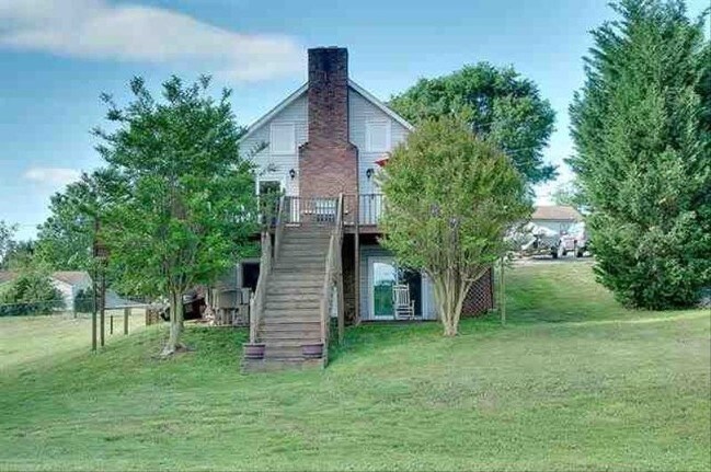 Foto del edificio - 130 Coates Rd