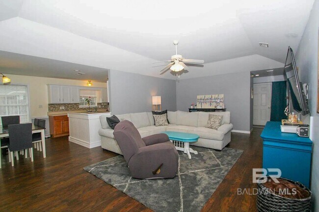 Building Photo - 25920 Argonne Dr