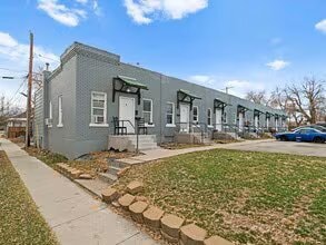 Building Photo - 127 Mead Ave S
