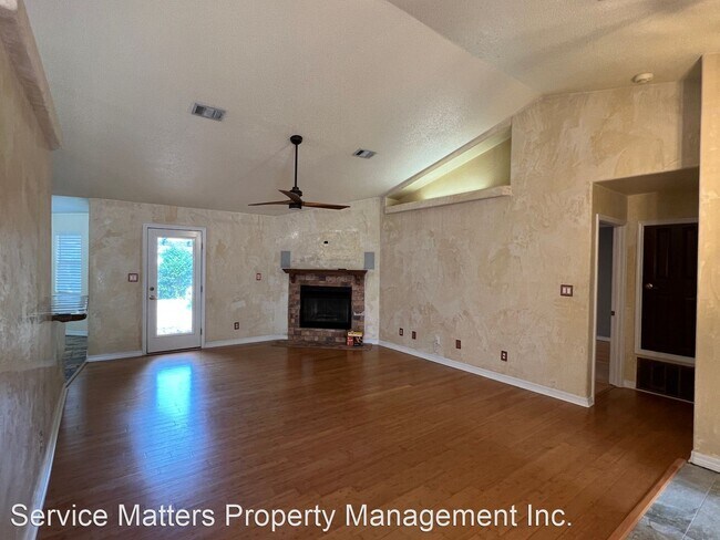 Foto del edificio - 3 br, 2 bath House - 4711 Autumndale Dr