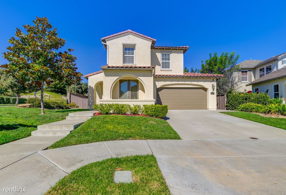 4 br, 3 bath House 2353 Hummingbird Street House Rental in Chula