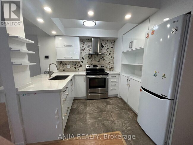 Building Photo - 53 Redhead Crescent