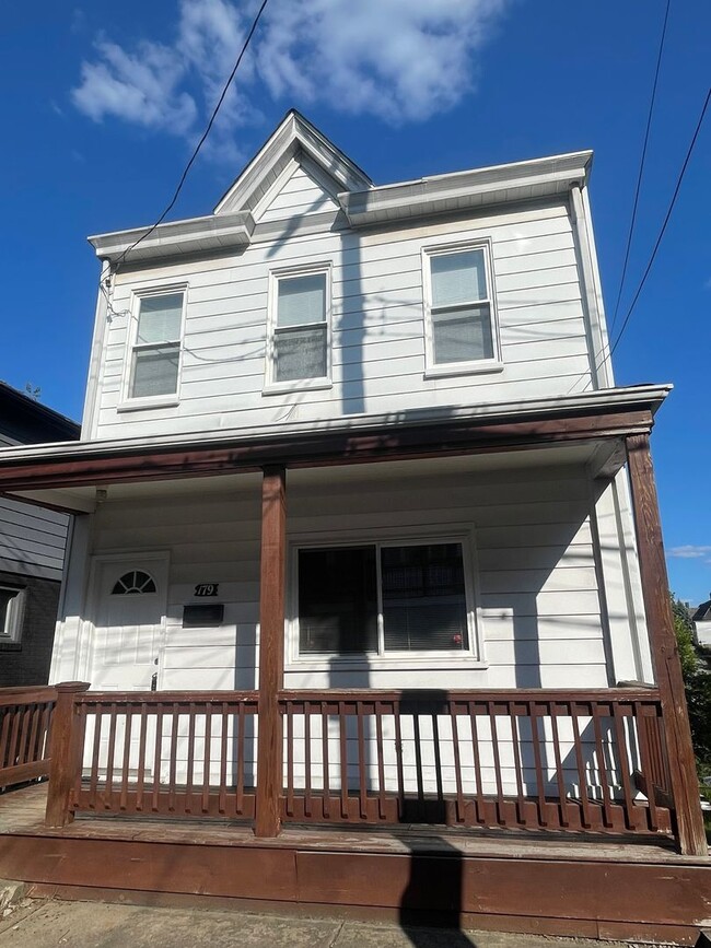 Building Photo - 179 Amabell St
