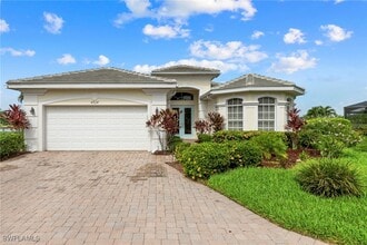 Building Photo - 4924 Sedgewood Ln