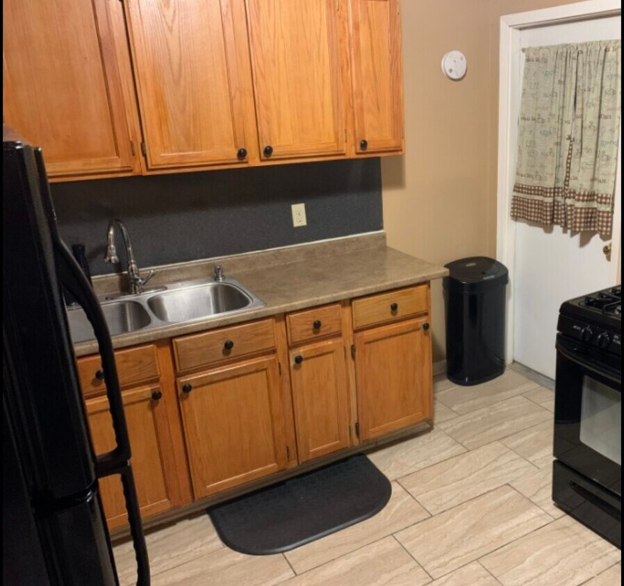 Foto principal - 1326 E 33rd St