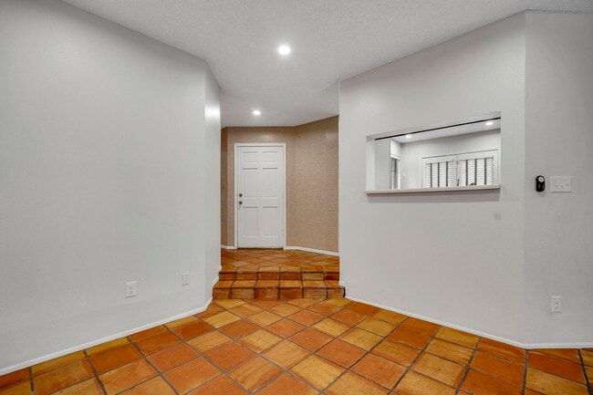 Building Photo - 102 Caleta Beach