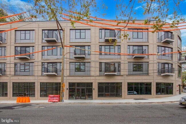 Building Photo - 367 W Hortter St
