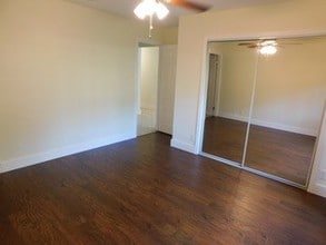 Building Photo - 15 Kulanihakoi St