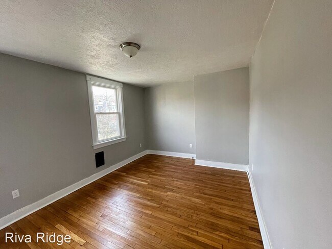 Building Photo - 3 br, 1 bath House - 1018 Woodbourne Avenue