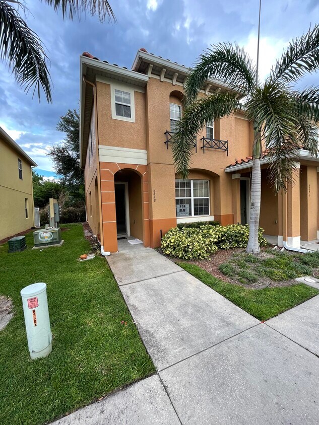 Foto principal - 5248 Paradise Cay Cir
