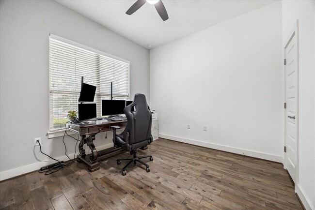 Building Photo - 12123 Cottage Promenade Ct