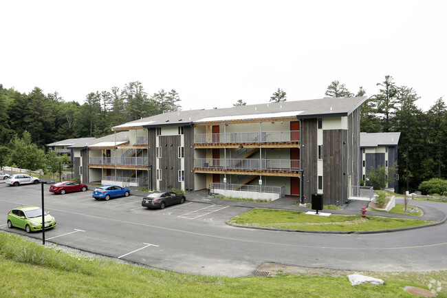 Building Photo - Gile Hill Rental Community