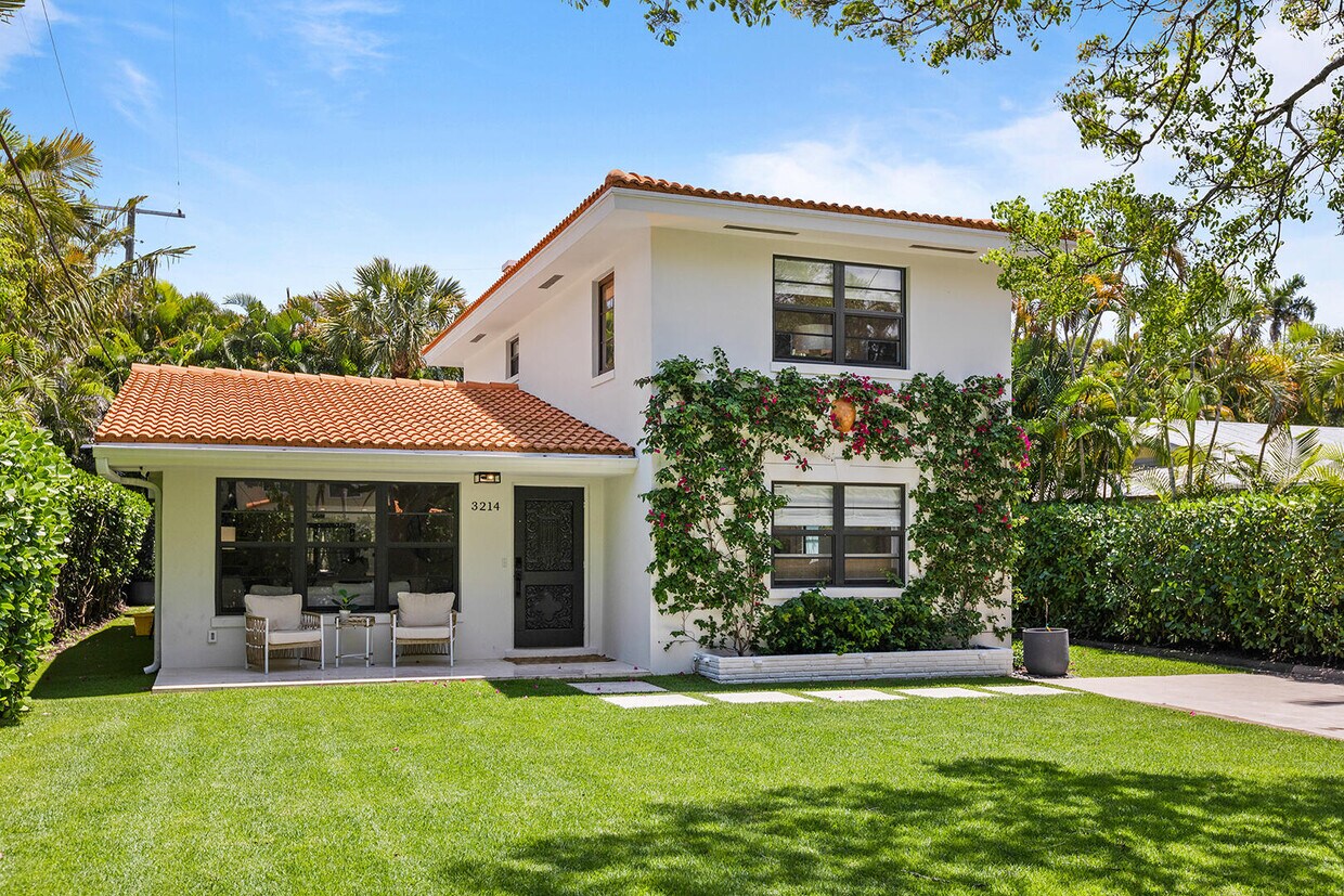 Foto principal - 3214 Washington Rd