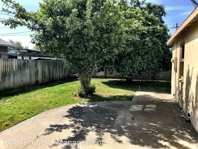 Building Photo - 3 br, 2 bath House - 1121 W. Westcott Ave.