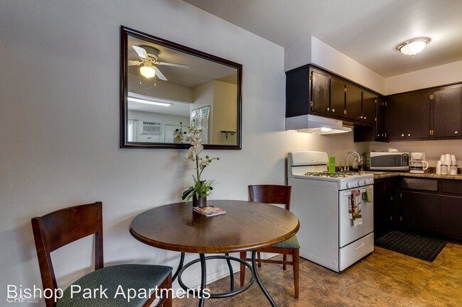 Building Photo - 1 br, 1 bath Apartment - 1437 W. 123rd Street