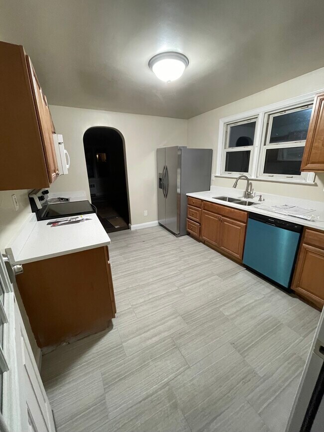 Photo - 6018 Hunt Club Rd House