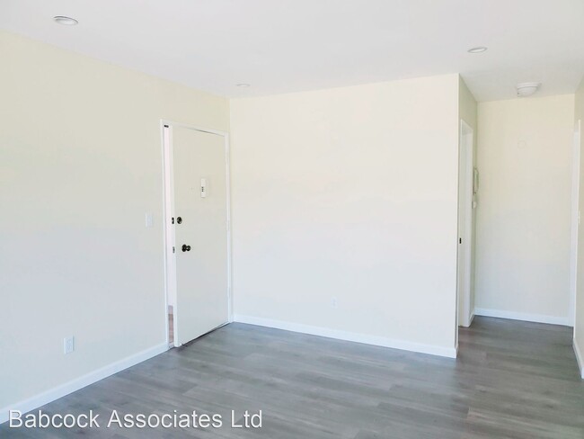 Building Photo - 25252 Bigelow Rd