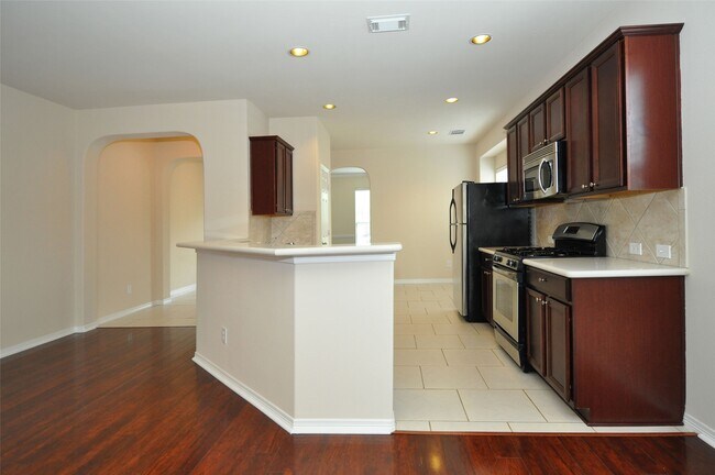 Foto del edificio - 20179 Royal Orchard Dr