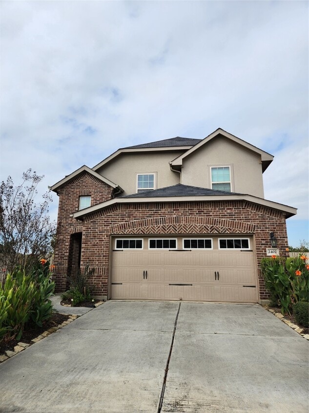 Primary Photo - 2402 Meerstad Ln