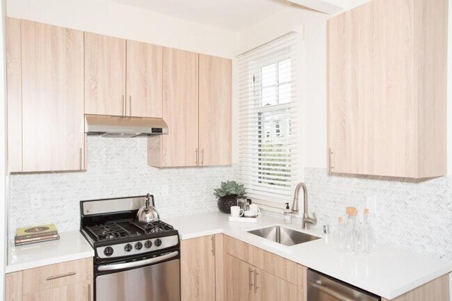 Foto del edificio - 2 bedroom in San Francisco CA 94110