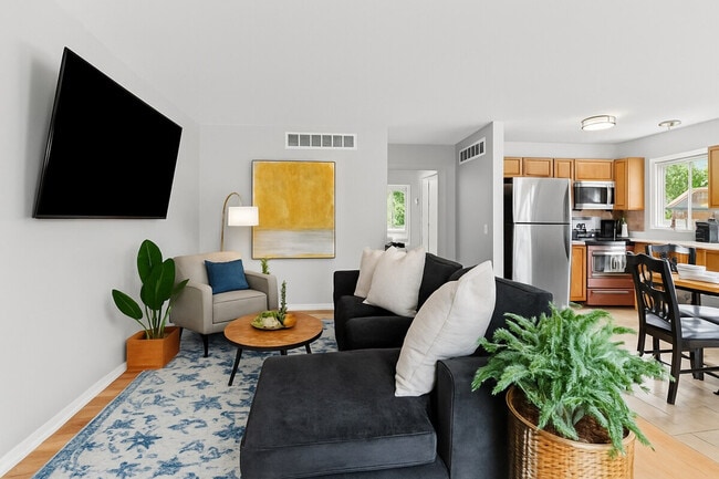 Building Photo - 18530 E 14 Mile Rd