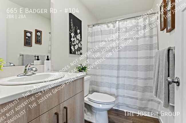 Foto del edificio - 665 E Badger Rd